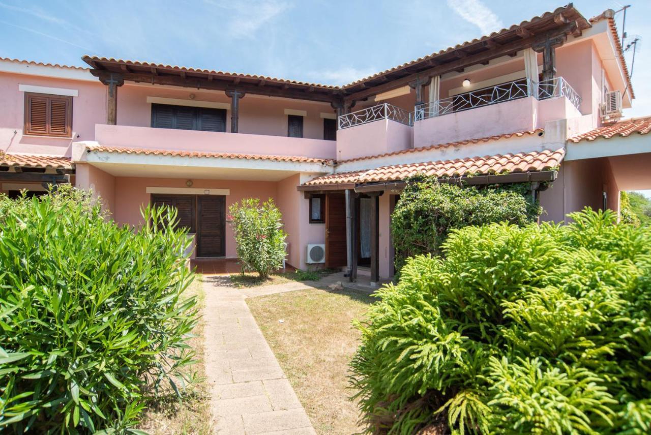 סאן תאודורו Casa Vacanza Li Menduli San Teodoro מראה חיצוני תמונה