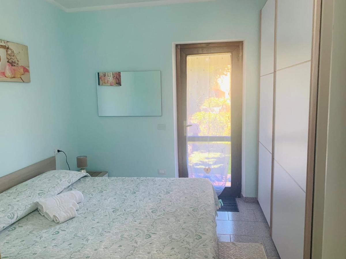 סאן תאודורו Casa Vacanza Li Menduli San Teodoro מראה חיצוני תמונה