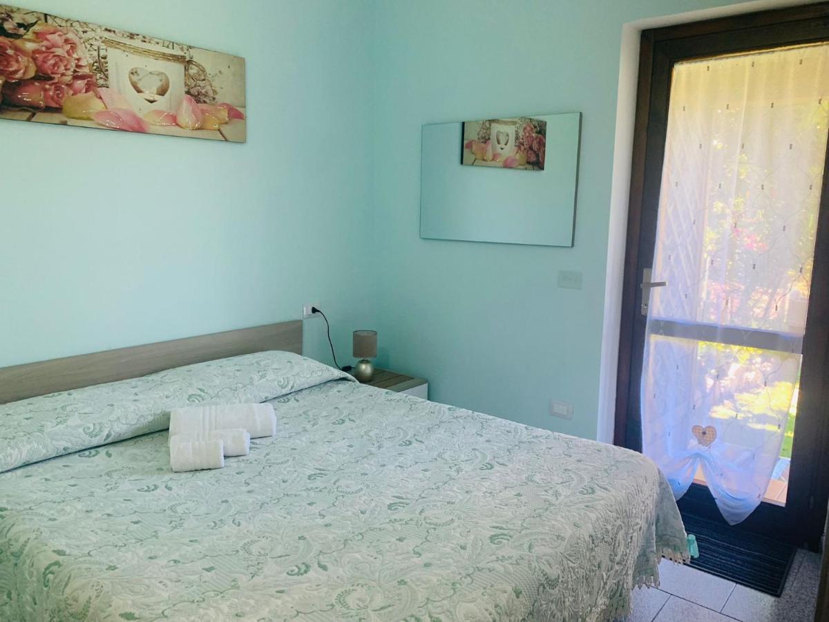 סאן תאודורו Casa Vacanza Li Menduli San Teodoro מראה חיצוני תמונה