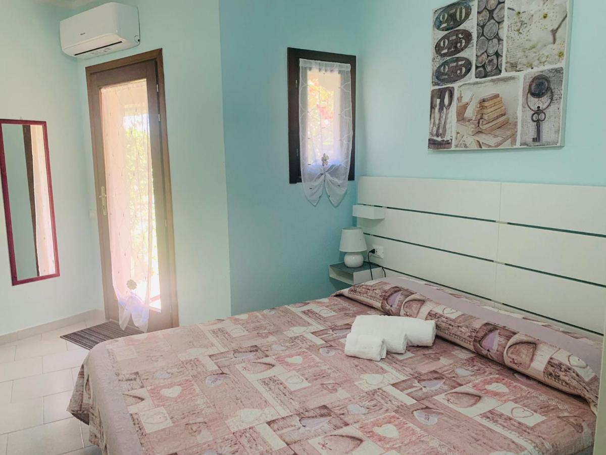 סאן תאודורו Casa Vacanza Li Menduli San Teodoro מראה חיצוני תמונה
